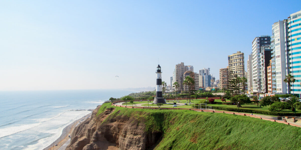 Peru_LimaMiraflores_free_shutterstock_128697974