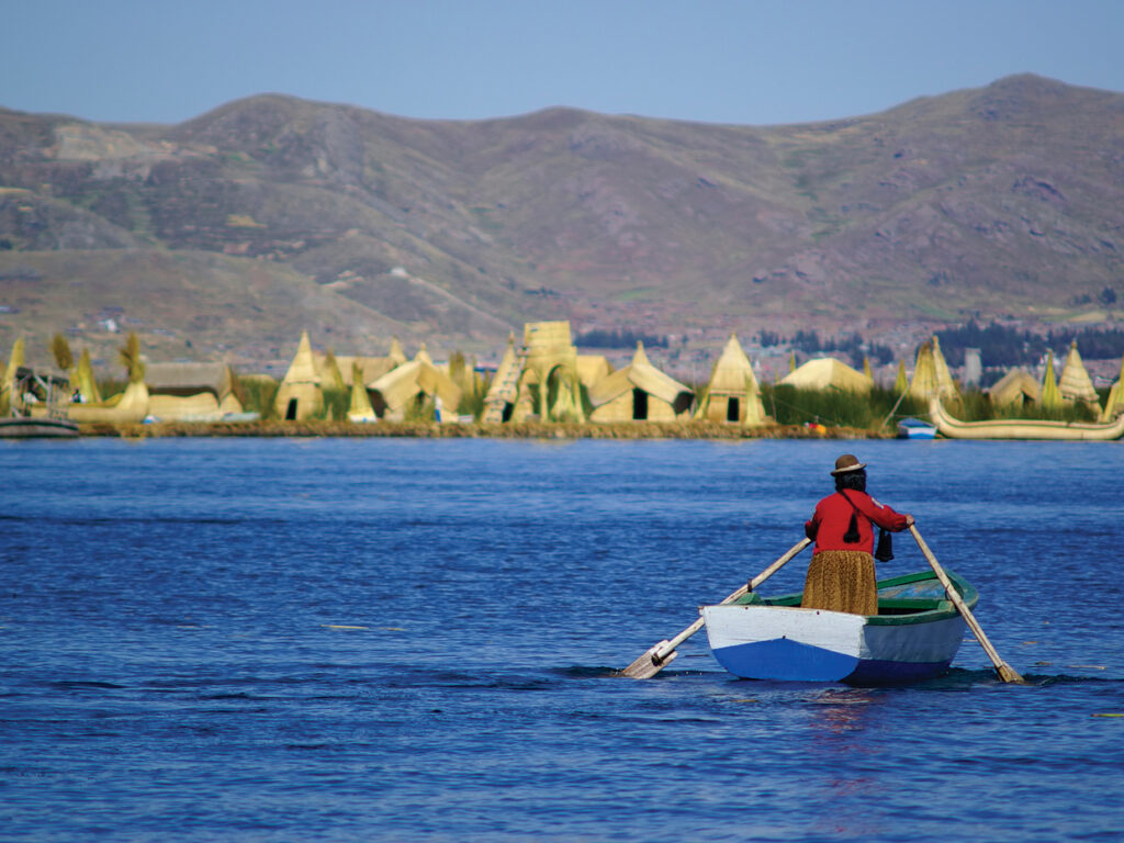 PERU_UrosIslands_Lake_titicaca_free_istock_2537739
