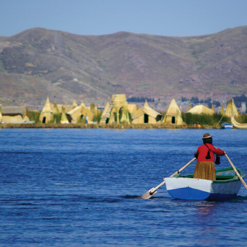 PERU_UrosIslands_Lake_titicaca_free_istock_2537739