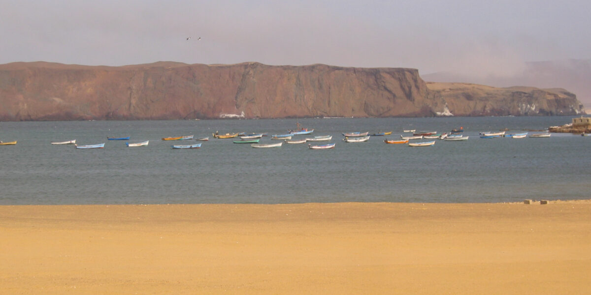 PeruParacasNazcaBeachJoaquinDedomeniciFree
