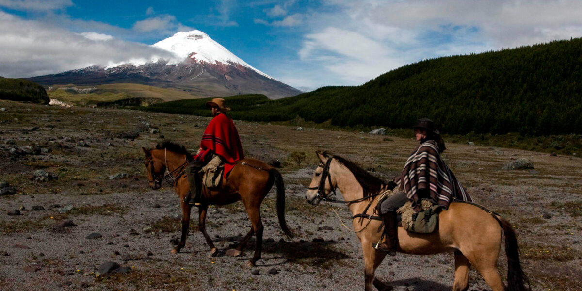 Ecu_Cotopaxi_HorseRiding_IM_Free