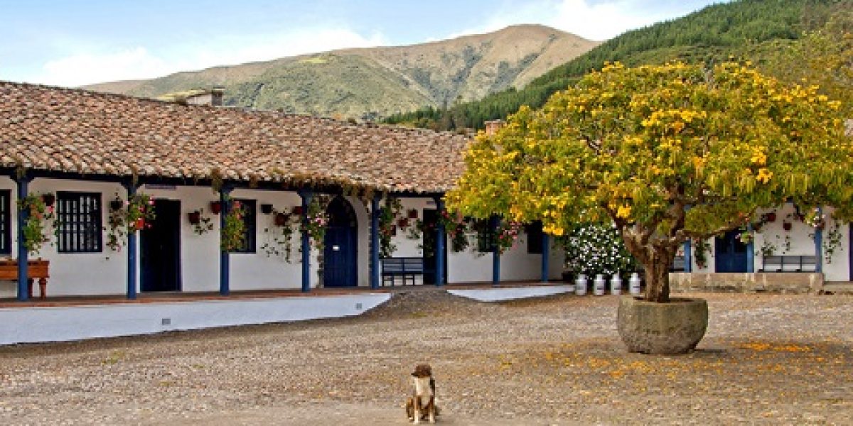 ECU_HaciendaZuleta_freewithcredit
