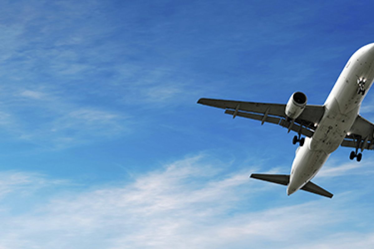 10 tips to overcome your fear of flying Travel tips Journey Latin