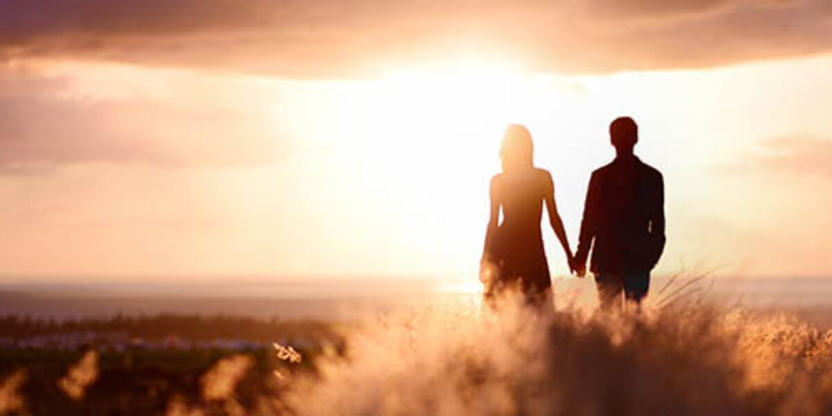 romanticCouple_shutterstock_183188573_free