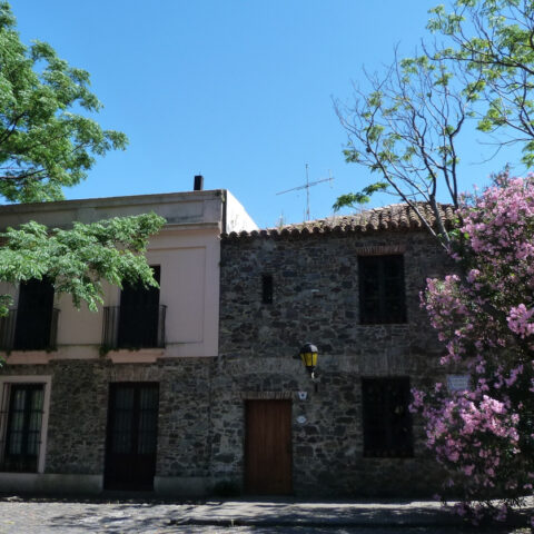 uru_colonial_DN_free (2)