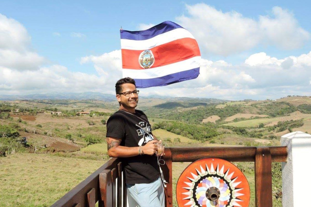 César Pineda - Journey Latin America