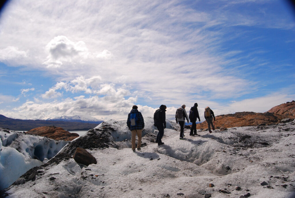 arg17-icetrekkingglacier-free-mn