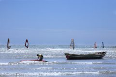 bra08-take-awindsurfing-course-free-shutterstock-5701840 bra08-take-awindsurfing-course-free-shutterstock-5701840