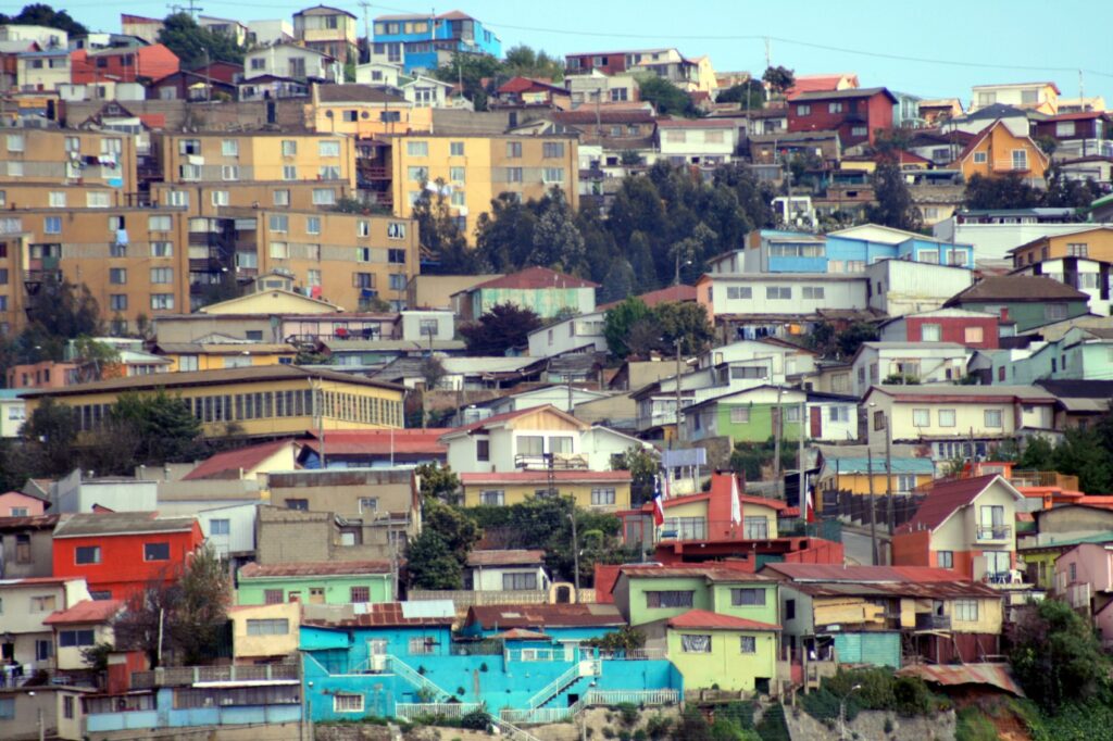 Walking tour of Valparaiso