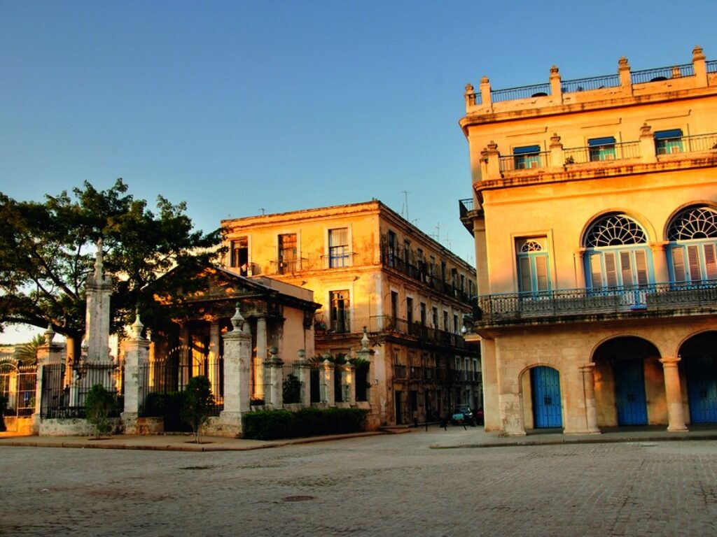 cub15-oldhavana-free-shutterstock-33352708-copy