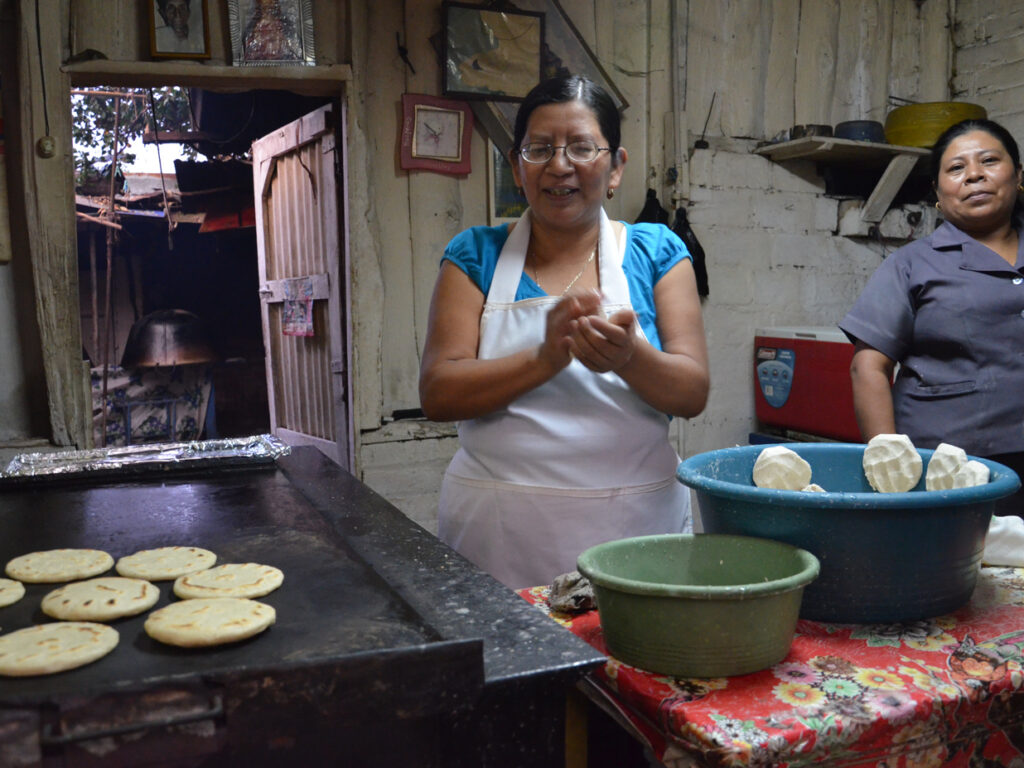 El Salvador;