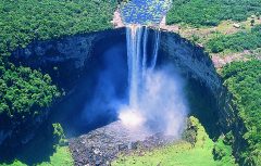 guy04-kaieteur-falls-free-guyanatb guy04-kaieteur-falls-free-guyanatb