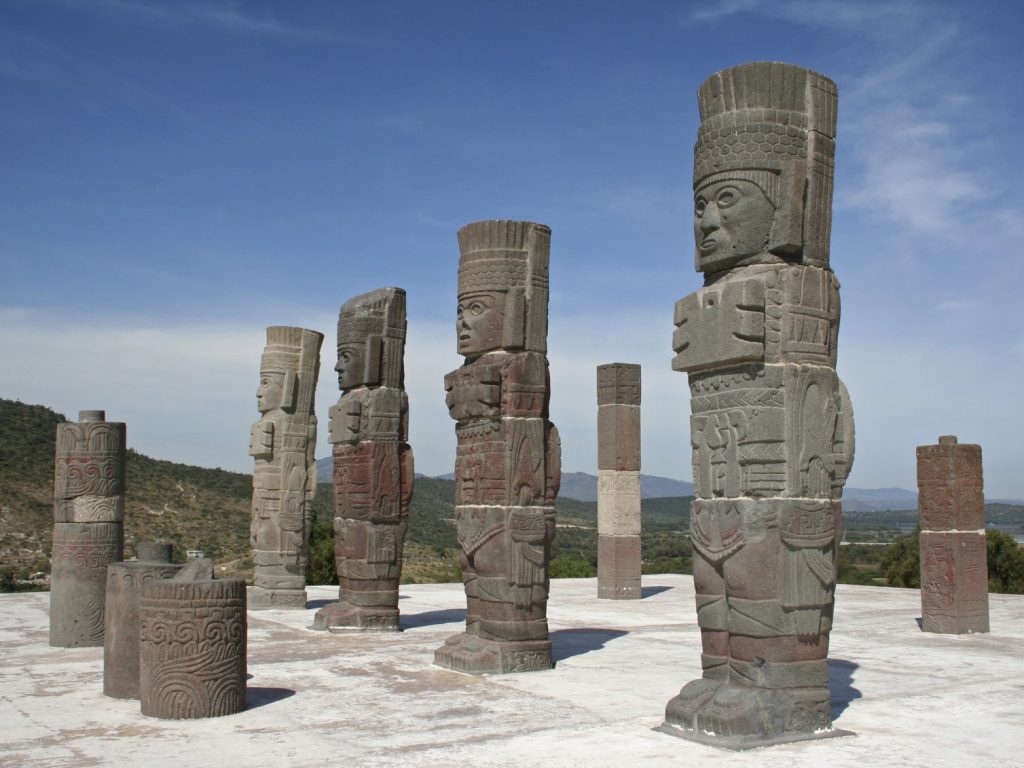 mex14-toltec-warrior-istock-000003752002