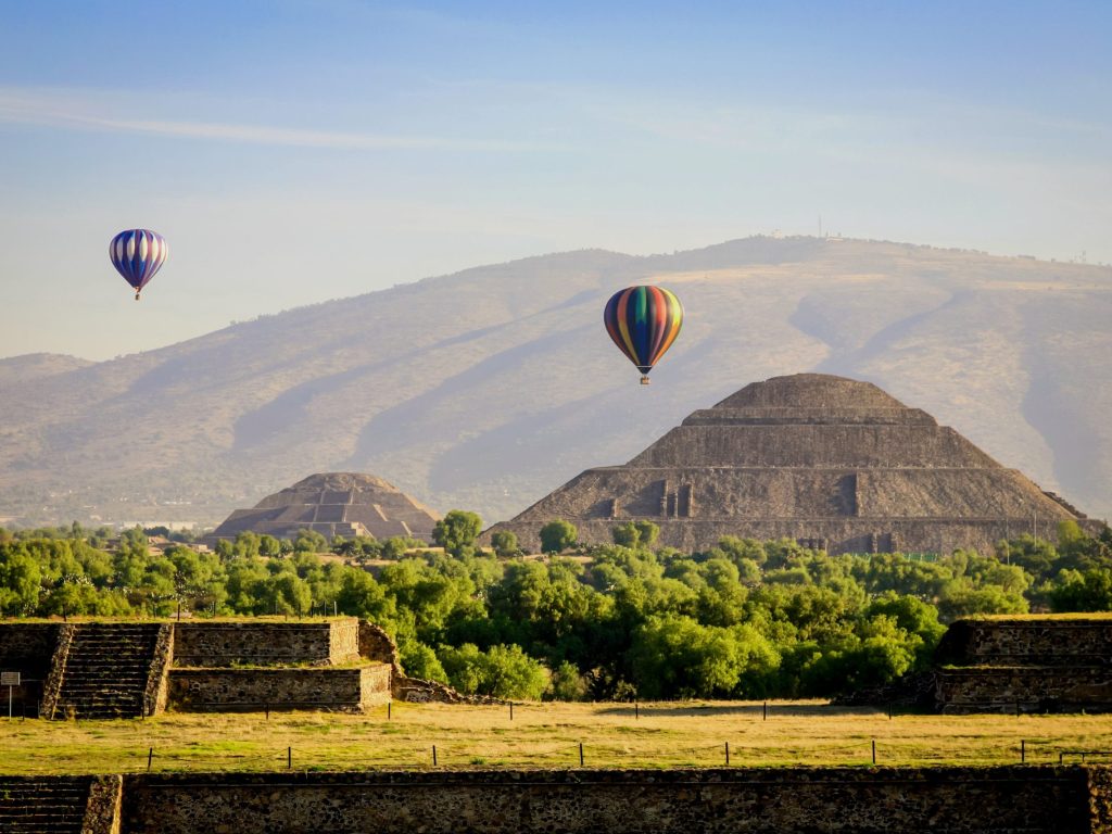 MEX_Teotihuacan_Balloons