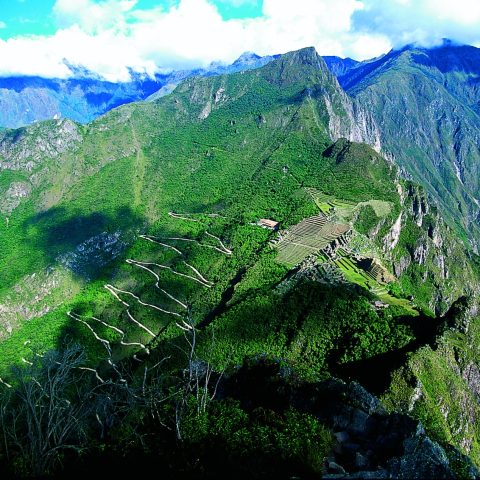 per39-huayna-picchu-free-santuarylodge